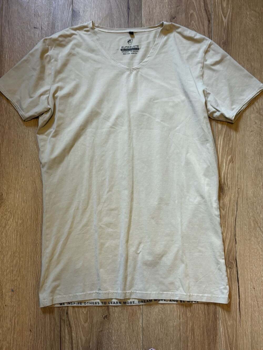 Alphalete V-Neck T-Shirt Size L Beige Cotton Spandex